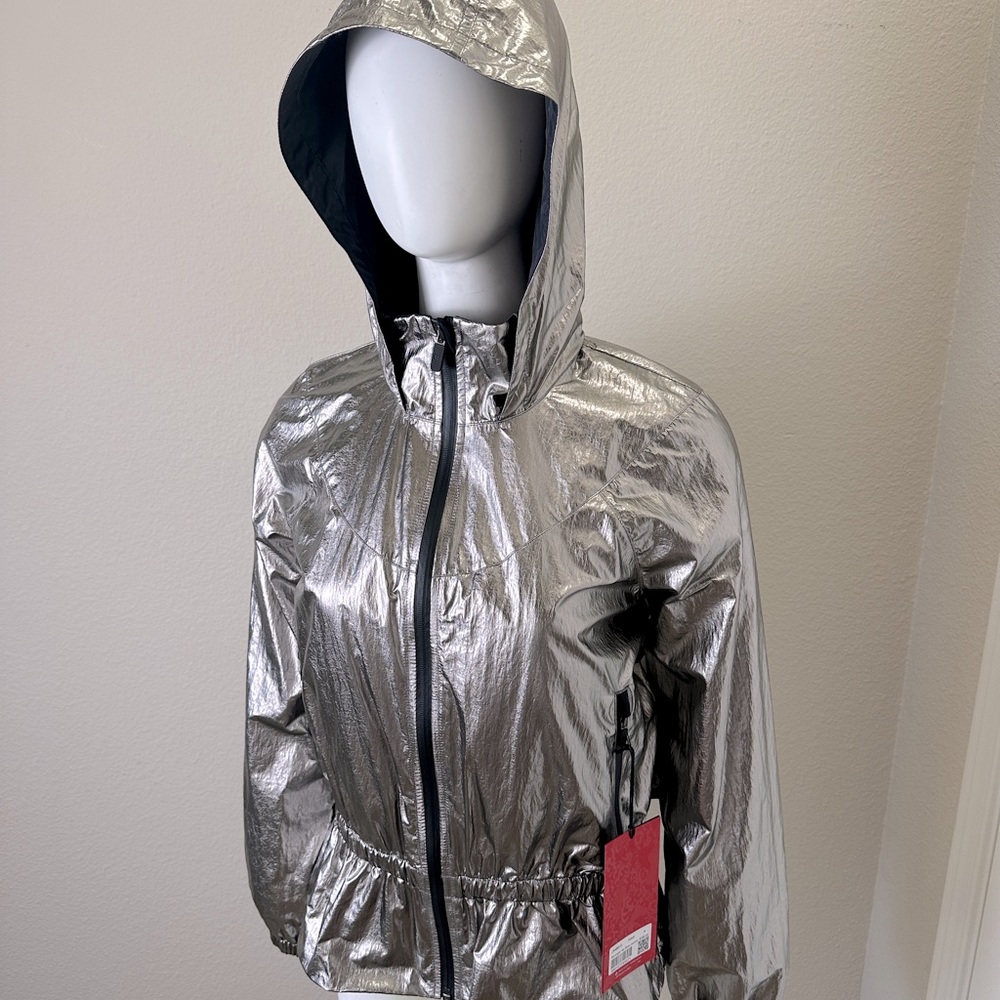 Lululemon zipdown runner rain jacket